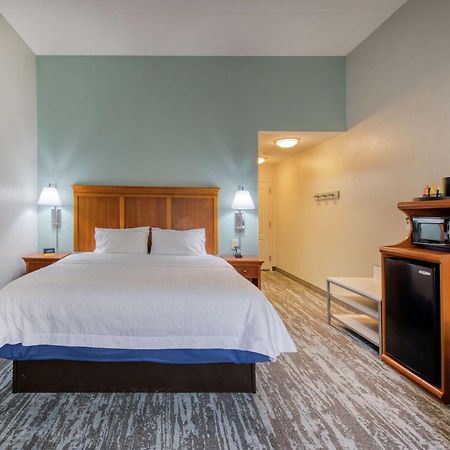 Hampton Inn Wilmington University Area Exterior photo