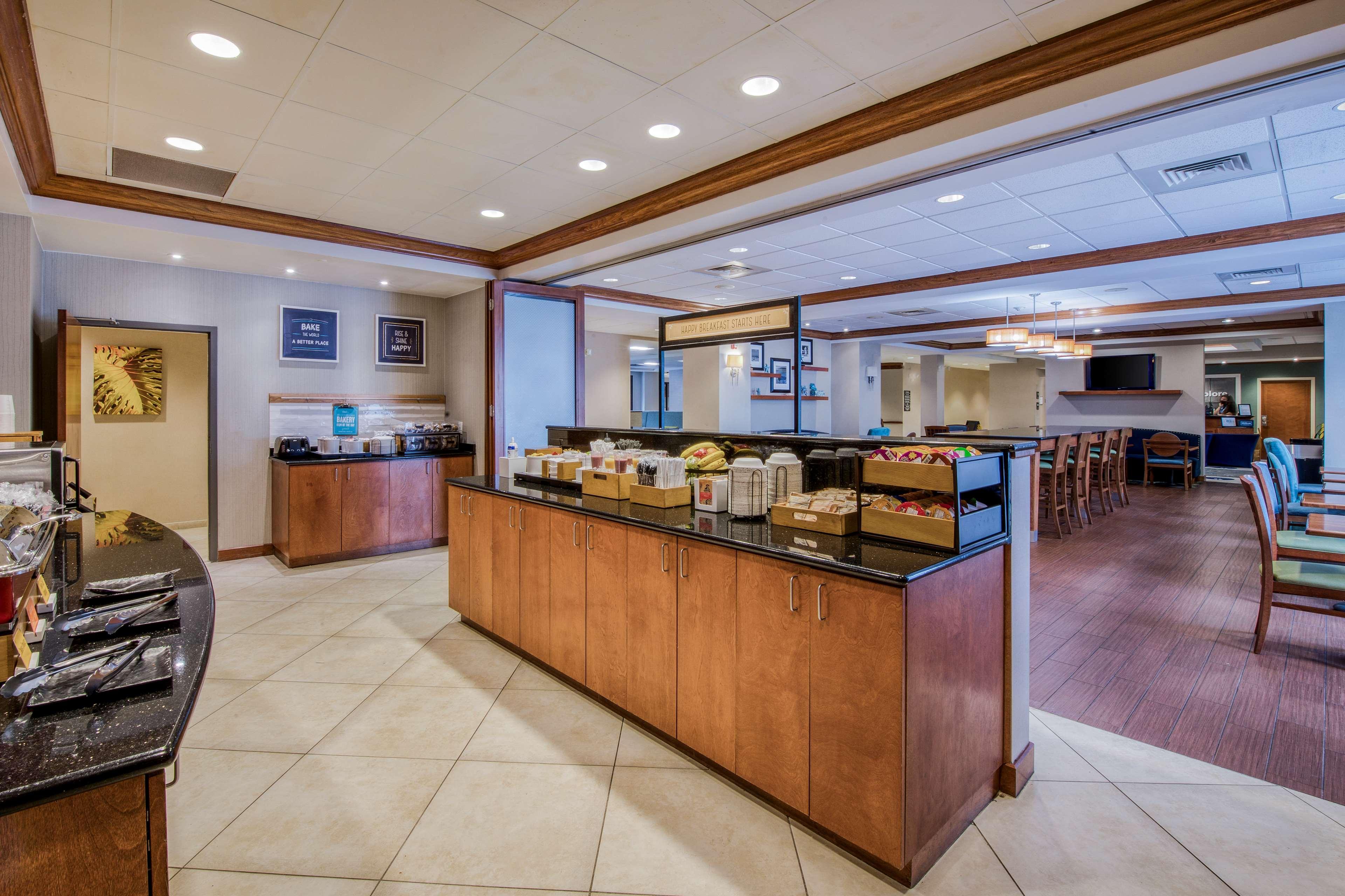 Hampton Inn Wilmington University Area Exterior photo