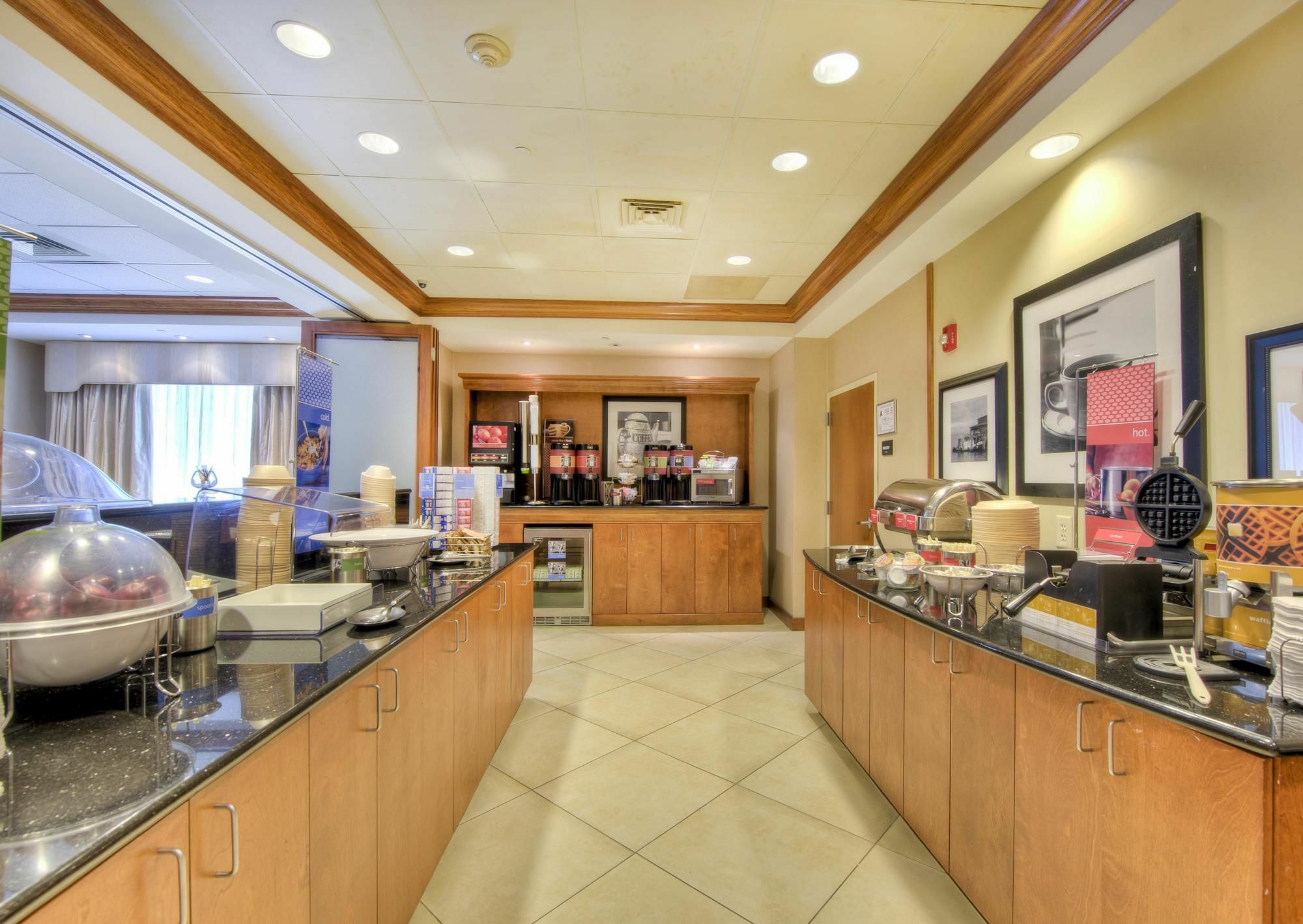 Hampton Inn Wilmington University Area Exterior photo