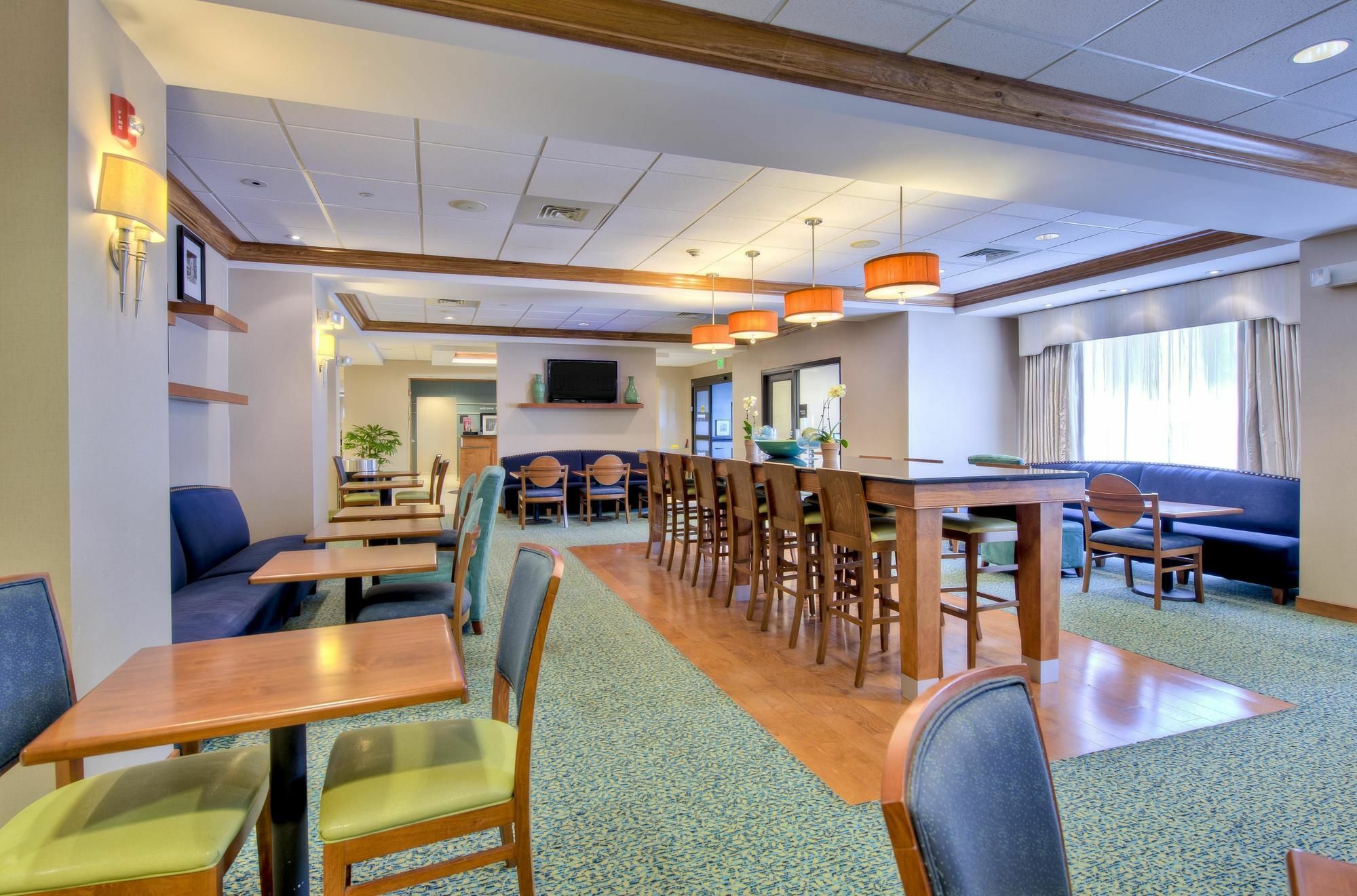 Hampton Inn Wilmington University Area Exterior photo
